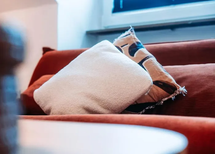 Ruhige Mit Festungsblick Bei Der Hbf 코블렌츠